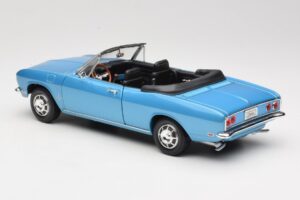 Chevrolet Corvair Monza Cabriolet Bleu Road Signature 1:18 92498 Métal — image 7 sur 8