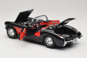 Chevrolet Corvette C1 Noir & Rouge Bburago 1:18 3034-M1 Métal — image 5 sur 8
