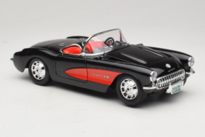 Chevrolet Corvette C1 Noir & Rouge Bburago 1:18 3034-M1 Métal — image 6 sur 8