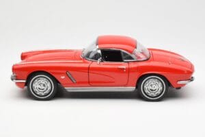 Chevrolet Corvette C1 Cabriolet Roman Rouge AUTOart 1:18 71102 Métal — image 4 sur 8