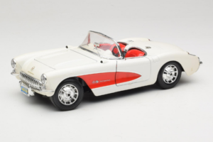 Chevrolet Corvette C1 Blanc & Rouge Bburago 1:18 3024-M3 Métal