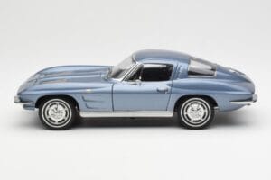 Chevrolet Corvette C2 Gris Bleu Métallique AUTOart 1:18 71182 Métal — image 4 sur 8