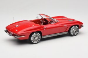 Chevrolet Corvette C2 Sting Ray Cabriolet Riverside Red Norev 1:18 189056 Métal — image 2 sur 6