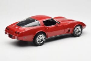 Chevrolet Corvette C3 Rouge UT Models 1:18 21073 Métal — image 3 sur 8