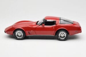 Chevrolet Corvette C3 Rouge UT Models 1:18 21073 Métal — image 4 sur 8