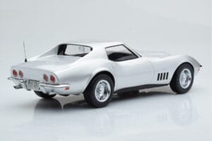 Chevrolet Corvette C3 Argent Norev 1:18 189032 Métal — image 2 sur 6