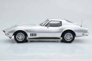 Chevrolet Corvette C3 Argent Norev 1:18 189032 Métal — image 3 sur 6