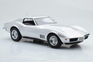 Chevrolet Corvette C3 Argent Norev 1:18 189032 Métal — image 4 sur 6