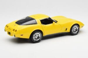 Chevrolet Corvette C3 Jaune UT Models 1:18 21074 Métal — image 3 sur 8