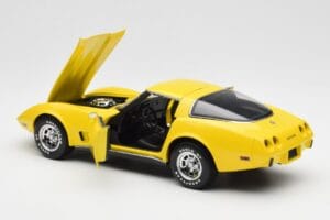 Chevrolet Corvette C3 Jaune UT Models 1:18 21074 Métal — image 5 sur 8