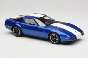 Chevrolet Corvette C4 Grand Sport Admiral Blue GT Spirit 1:18 GT538 Résine — image 4 sur 6
