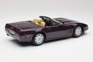 Chevrolet Corvette C4 LT4 Cabriolet Violet Métallisé Maisto 1:18 50277 Métal — image 3 sur 8