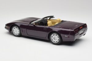 Chevrolet Corvette C4 LT4 Cabriolet Violet Métallisé Maisto 1:18 50277 Métal — image 7 sur 8