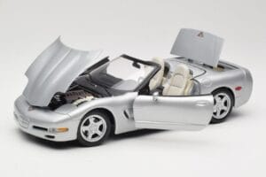 Chevrolet Corvette C5 Cabriolet Argent Maisto 1:18 50317 Métal — image 2 sur 8