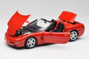 Chevrolet Corvette C5 Cabriolet Torch Rouge Maisto 1:18 50318 Métal — image 2 sur 8