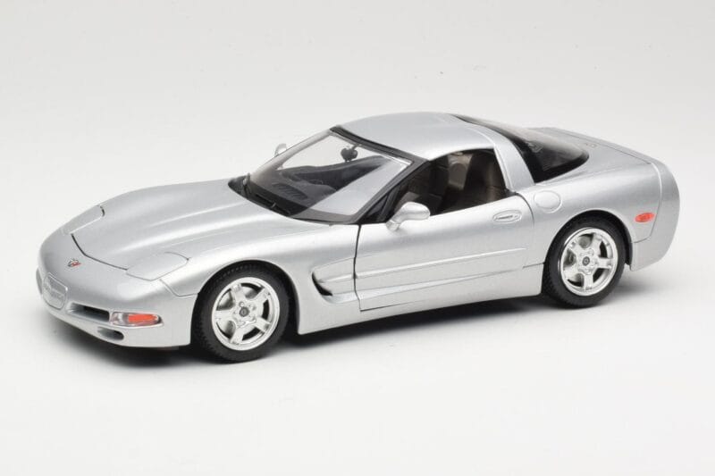 Chevrolet Corvette C5 Argent Bburago 1:18 3056 Métal
