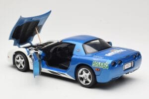 Chevrolet Corvette C5 Pace Car Rolex 24 at Daytona 1999 UT Models 1:18 39944 Métal — image 5 sur 8