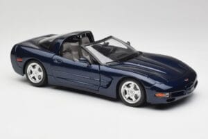 Chevrolet Corvette C5 Nassau Bleu Bburago 1:18 30166 Métal — image 6 sur 8