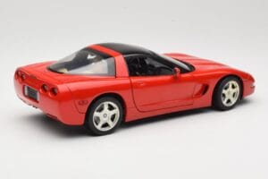 Chevrolet Corvette C5 Targa Rouge UT Models 1:18 21001 Métal — image 3 sur 8