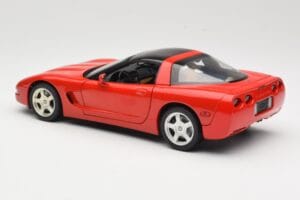 Chevrolet Corvette C5 Targa Rouge UT Models 1:18 21001 Métal — image 7 sur 8