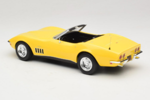 Chevrolet Corvette C3 Cabriolet Daytona Yellow Norev 1:18 189039 Métal — image 5 sur 6