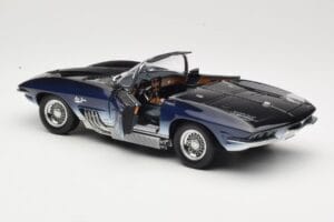 Chevrolet Corvette Mako Shark Bleu Foncé UT Models 1:18 21061 Métal — image 5 sur 8