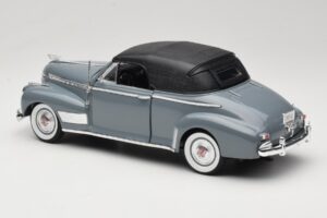 Chevrolet Deluxe Cabriolet Avec Capote Souple Gris Eagles Race 1:18 7497276 Métal — image 7 sur 8
