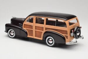 Chevrolet Fleetmaster Woody Noir & Wood Panels Maisto 1:18 43697545B Métal — image 7 sur 8