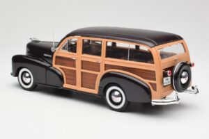 Chevrolet Fleetmaster Woody Brun Maisto 1:18 36854 Métal — image 7 sur 8