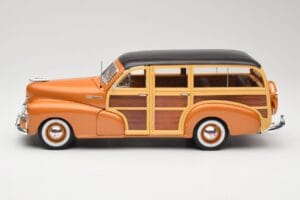 Chevrolet Fleetmaster Woody Or Maisto 1:18 56042 Métal — image 4 sur 8