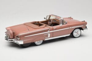Chevrolet Impala Cabriolet Marron Motormax 1:18 73112 Métal — image 3 sur 8