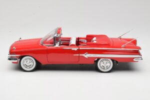 Chevrolet Impala Cabriolet Rouge Welly 1:18 9864W Métal — image 4 sur 8
