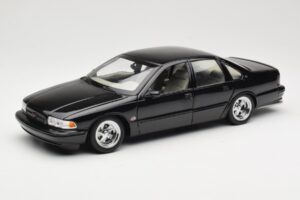 Chevrolet Impala SS Noir AUTOart 1:18 71091 Métal