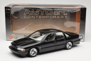 Chevrolet Impala SS Noir AUTOart 1:18 71091 Métal — image 8 sur 8
