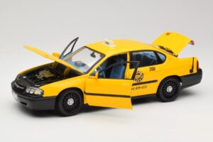 Chevrolet Impala Taxi Maisto 1:18 36617 Métal — image 2 sur 8
