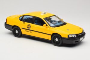 Chevrolet Impala Taxi Maisto 1:18 36617 Métal — image 6 sur 8