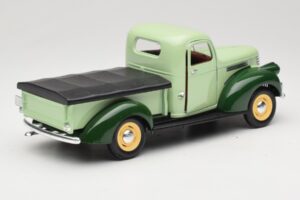 Chevrolet Pickup Vert Solido 1:18 8063 Métal — image 3 sur 8