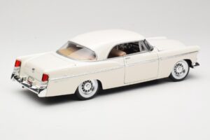 Chrysler 300B Blanc Maisto 1:18 531897 Métal — image 3 sur 8