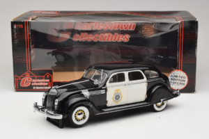 Chrysler Airflow Voiture de Police Signature Models 1:18 CCSM01 Métal — image 6 sur 6