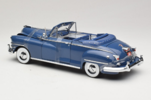 Chrysler New Yorker Bleu Signature Models 1:18 CT-68629 Métal — image 5 sur 6