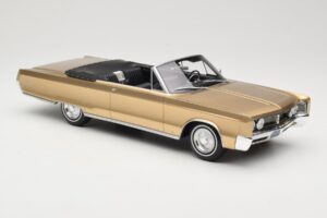 Chrysler Newport Cabriolet Gold Metallic BoS Models 1:18 BOS273 Résine — image 4 sur 6