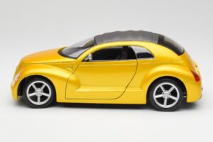 Chrysler Pronto Cruizer Or Maisto 1:18 37800 Métal — image 4 sur 8