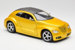 Chrysler Pronto Cruizer Or Maisto 1:18 37800 Métal — image 6 sur 8