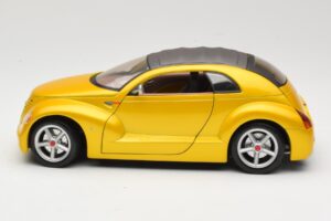 Chrysler Pronto Cruizer Or Maisto 1:18 50338 Métal — image 4 sur 8