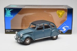 Citroen 2CV Bleu Nuit Solido 1:18 8028 Métal — image 6 sur 6