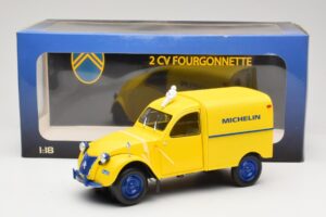 Citroen 2CV Fourgonnette Michelin Bibendum Norev 1:18 181502 Métal — image 6 sur 6