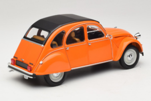 Citroen 2CV Orange Minichamps 1:18 150111504 Métal — image 3 sur 8