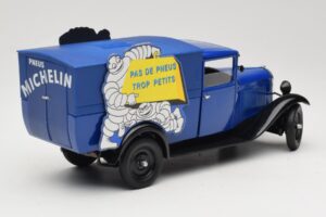 Citroen C4 F Pas de Pneus Trop Petit Bleu Solido 1:18 151235-00 Métal — image 3 sur 8