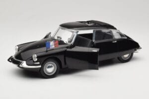 Citroen DS Présidentielle Gris Solido 1:18 8035 Métal — image 2 sur 8