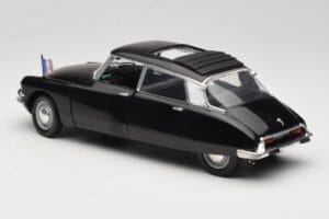 Citroen DS Présidentielle Gris Solido 1:18 8035 Métal — image 7 sur 8